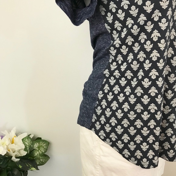 Lucky Brand Block Print Scoop Neck Tee - Picture 4 of 7